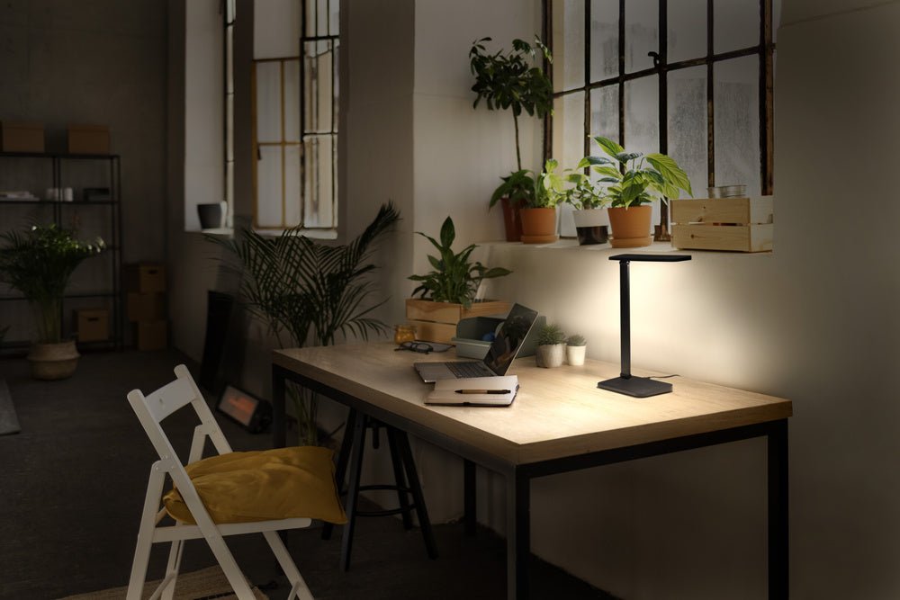 4058075842946 - Černá stolní lampa 7W OFFICE BANKER, laditelná bílá - Stolní lampa - LEDVANCE e - shop