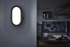 4099854428630 - Funkční venkovní LED svítidlo BULKHEAD 11W IP54, černé OSRAM - Nástěnné venkovní svítidlo - LEDVANCE e - shop