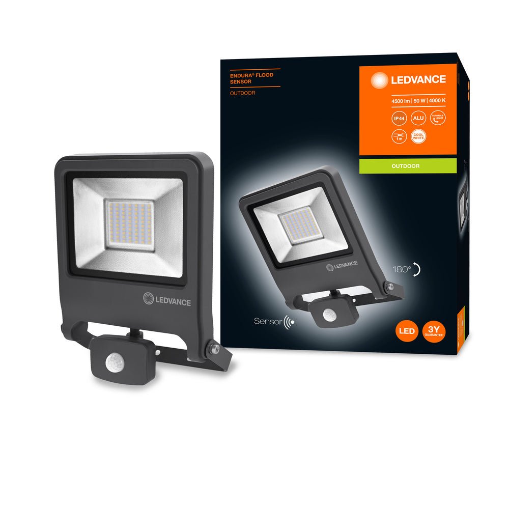 Tmavě šedý venkovní reflektor ENDURA IP44 5 W se senzorem, studená bílá