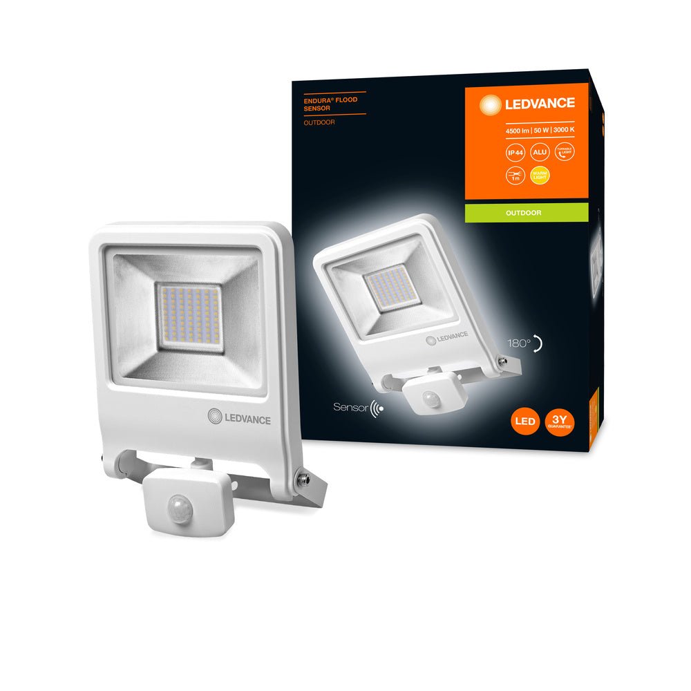 Bílý venkovní reflektor ENDURA IP44 5 W se senzorem, teplá bílá