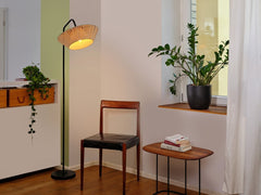 4058075848023 - Stojací lampa Stripes, 1x E27, Béžová - Czechia LEDVANCE e - shop