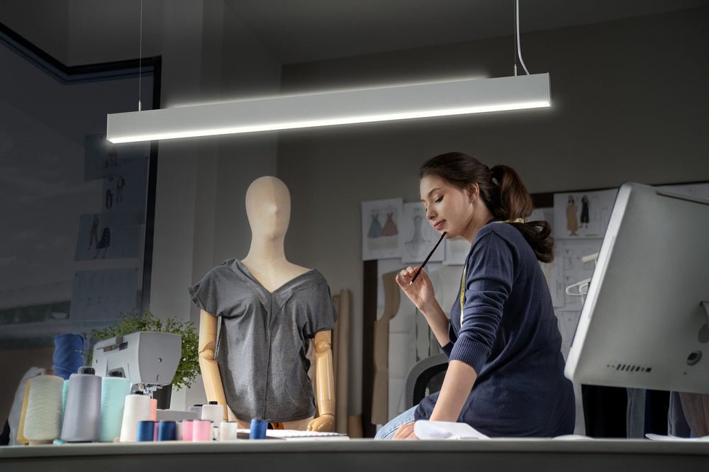 4058075842328 - Závěsné pracovní svítidlo CUNONO 1.2m, studená bílá - Stropní svítidlo - LEDVANCE e - shop