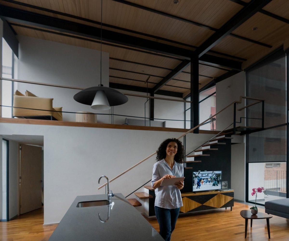 4058075846968 - Závěsné svítidlo Flying Mushroom, 1x E27, Černé - Czechia LEDVANCE e - shop