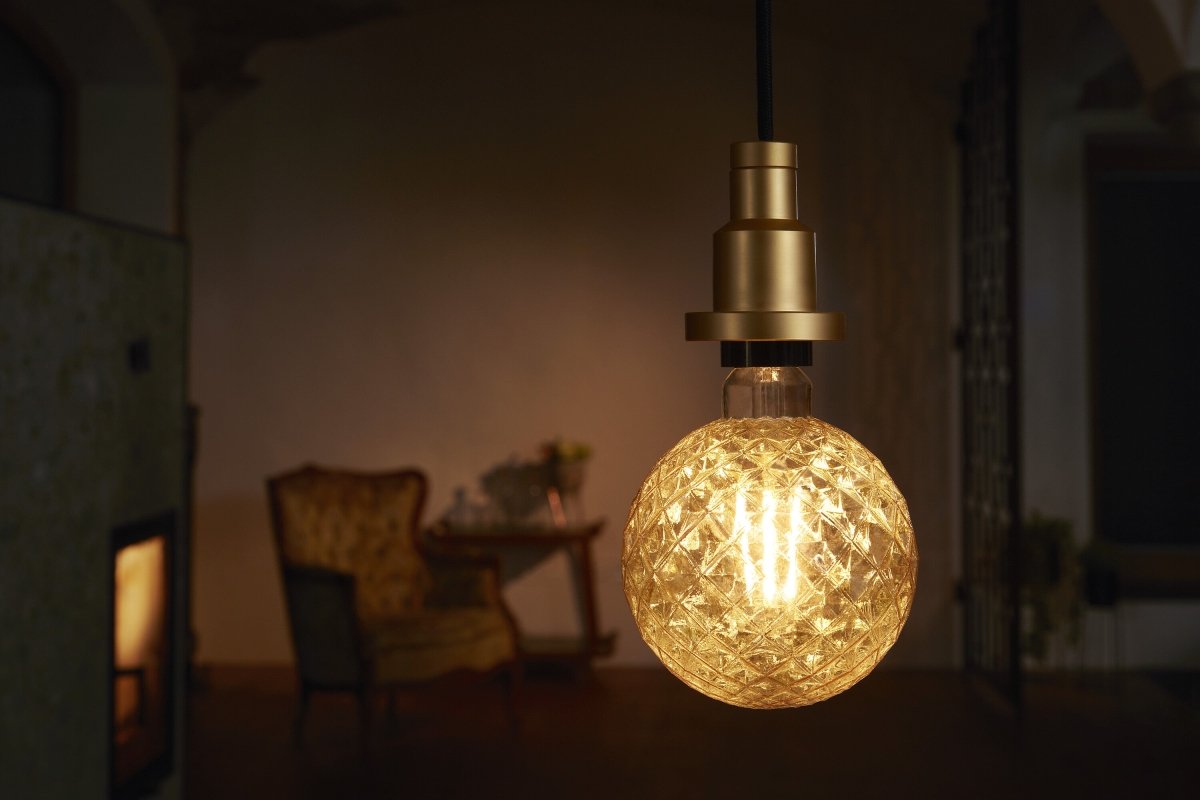 4058075092037 - Atypická LED žárovka E27 4,5 W Vintage 1906, teplá bílá - Žárovka - LEDVANCE e-shop