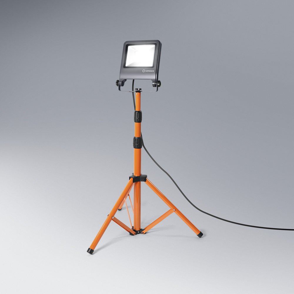 4058075213975 - Přenosné LED pracovní světlo 1,8 50 W TRIPOD studená bílá - Pracovní svítidlo - LEDVANCE e-shop