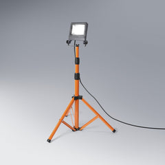 4058075213937 - Všestranné LED pracovní světlo 30 W TRIPOD studená bílá - Pracovní svítidlo - LEDVANCE e-shop